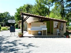 Emplacements camping pour tente et caravane à la ferme de la Maison Neuve à La Ferrière en Vendée