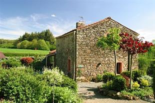Gîte d'étape à La Ferme de la Maison Neuve à La Ferrière en Vendée - Accueil paysan - La Maison Neuve - La Ferrière